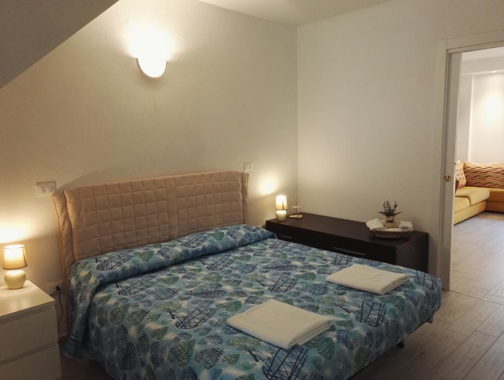 La Casa Nel Borgo Sul Lago Pisogne Bagian luar foto