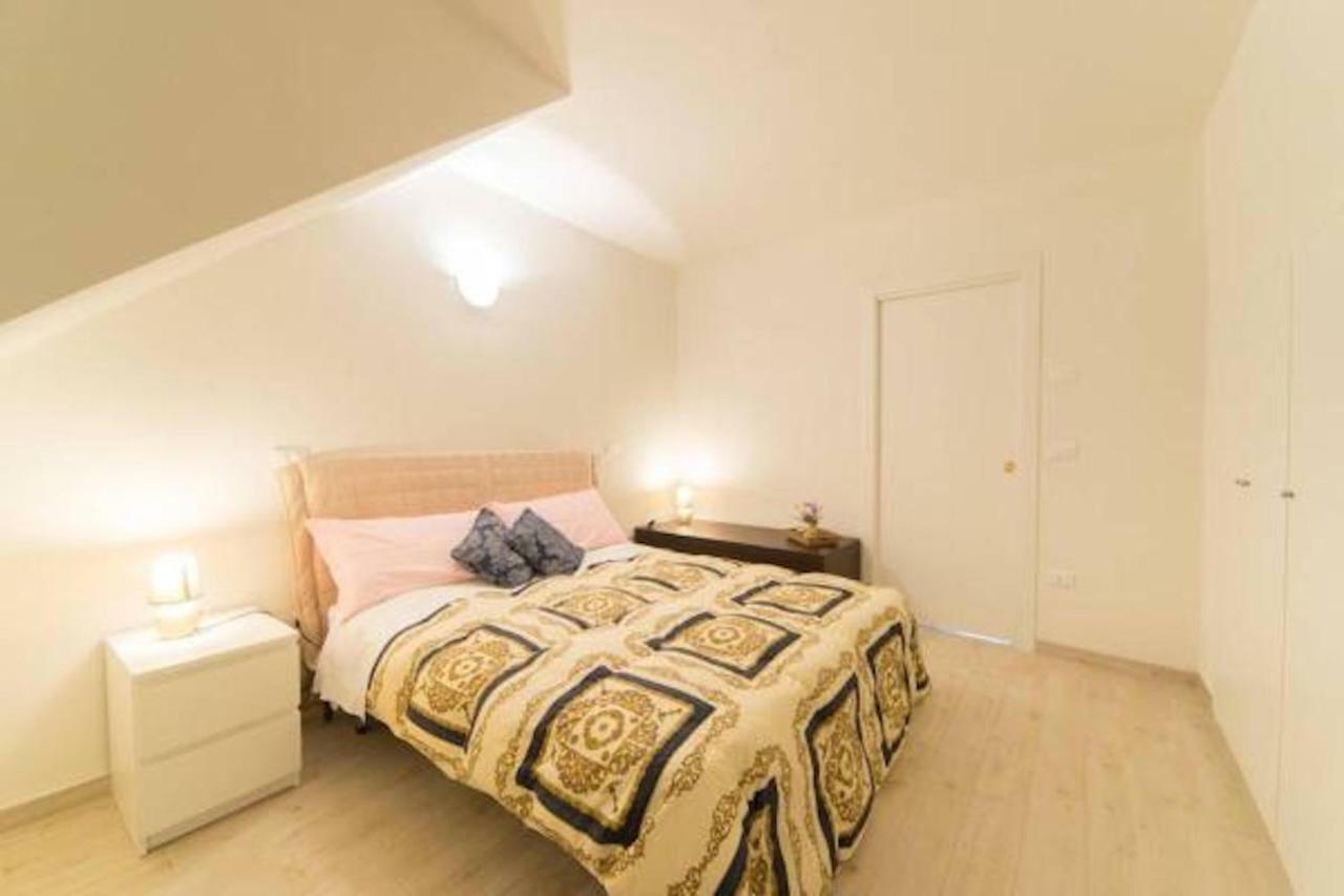 La Casa Nel Borgo Sul Lago Pisogne Bagian luar foto